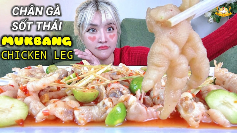 mukbang chân gà rút xương sốt thái